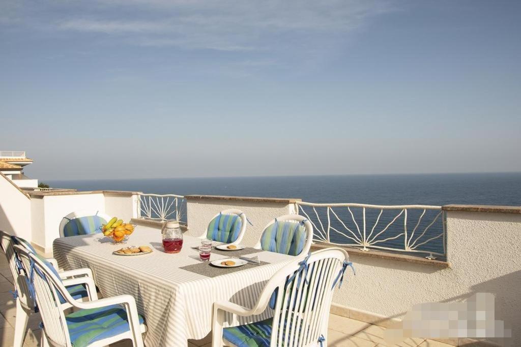 Tra Blu E Celeste Apartment Castelsardo Exterior photo